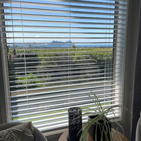 Views To Unwind - Self Contained Unit W/King Bed 호텔 루아카카 외부 사진
